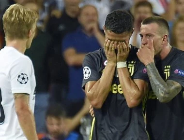 Champions League: Αποβλήθηκε ο Ρονάλντο στο Βαλένθια-Γιουβέντους - Η πρώτη του αποβολή σε αγώνα της διοργάνωσης!